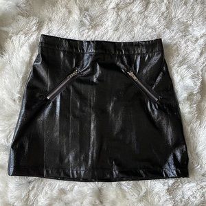 🇺🇸 Sale Black patent skirt Small